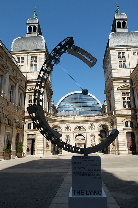 Mobile Sphérique 1-Lionel.Stocard-LYINC-Hôtel de ville